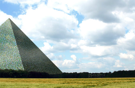 pyramide_web01.jpg
