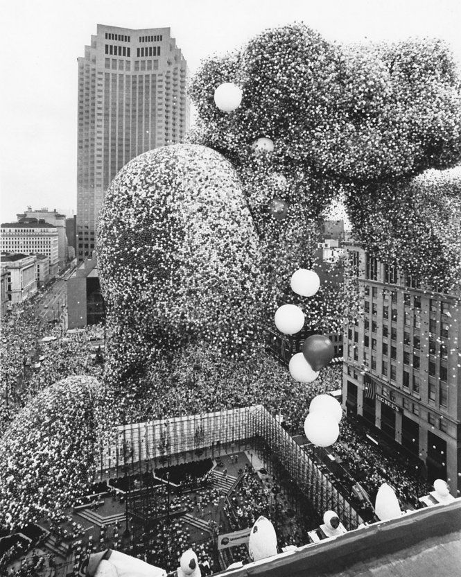 That Time Cleveland Released 1.5 Million Balloons and Chaos Ensued10