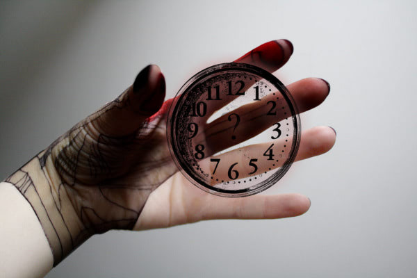 FrancescaBarchiesi_Hand-Tech_clock