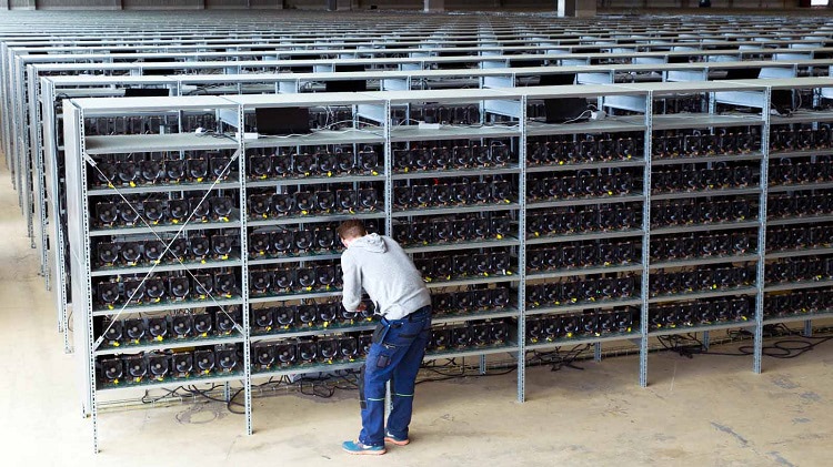 bitcoin farm mining rigs