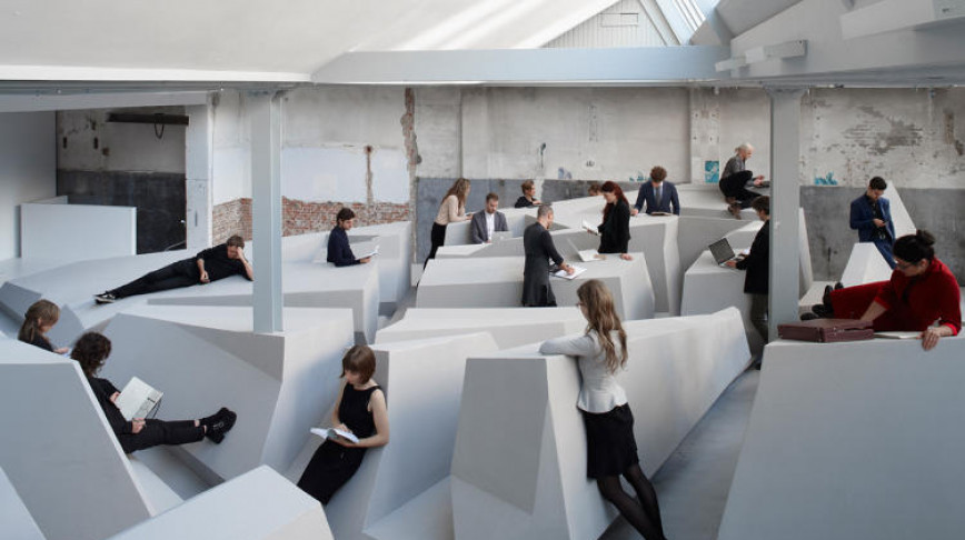 Visual of Experimental Office: No Chairs, No Desks