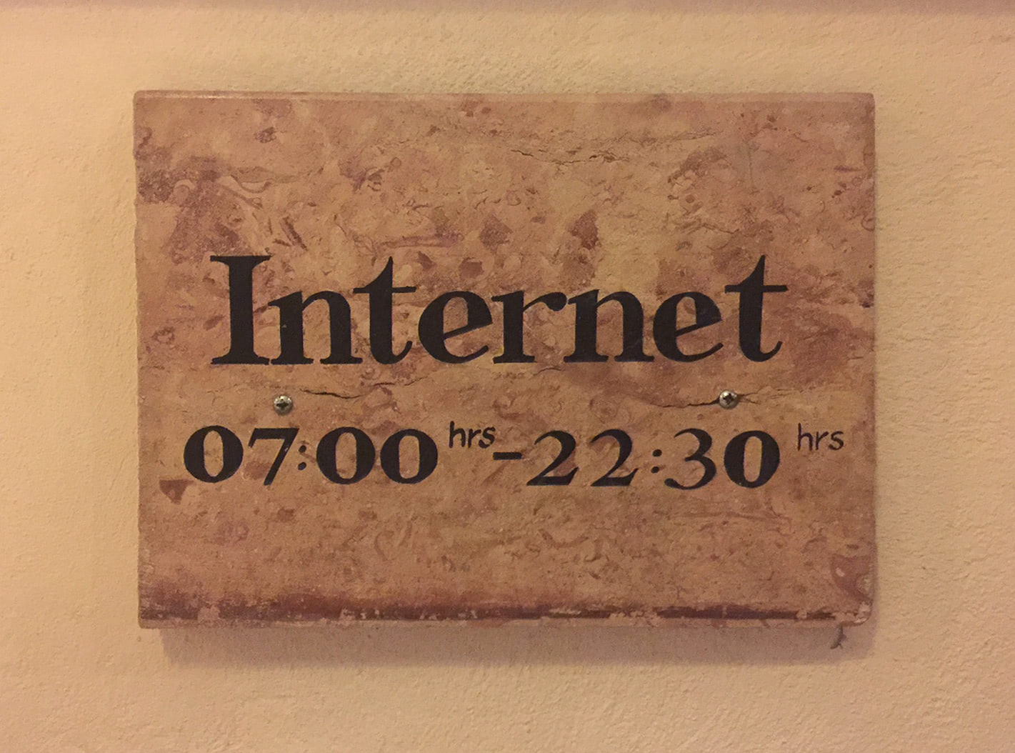 Visual of Internet Open Daily from 7:00 to 22:30