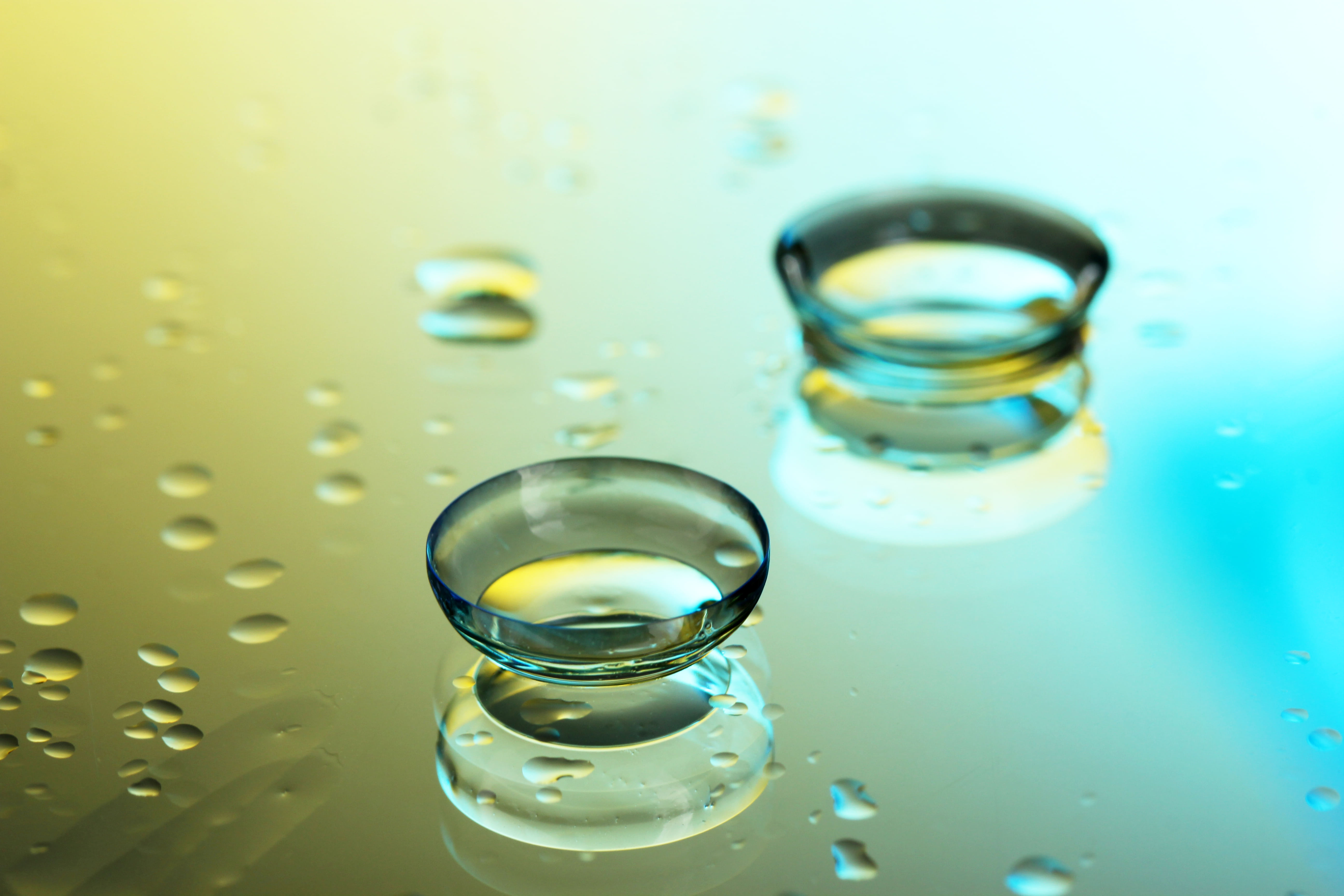 Visual of Turning Contact Lenses into Screens