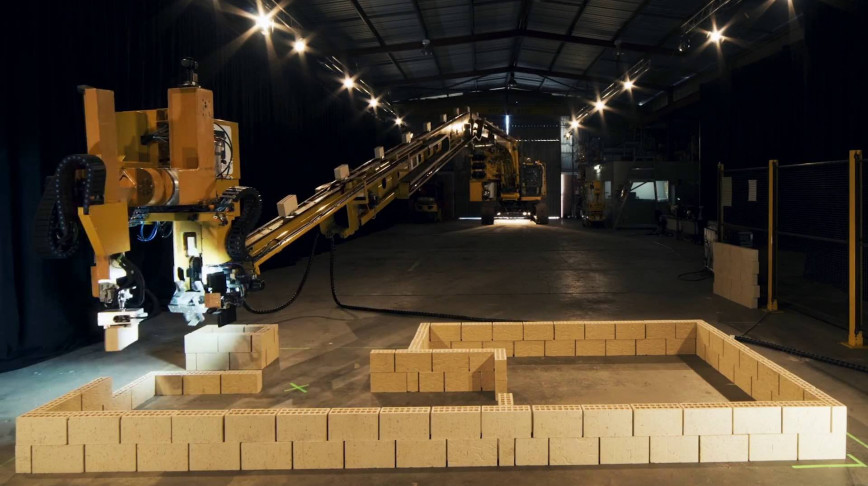 Visual of This Robot Builds a House in Two Days