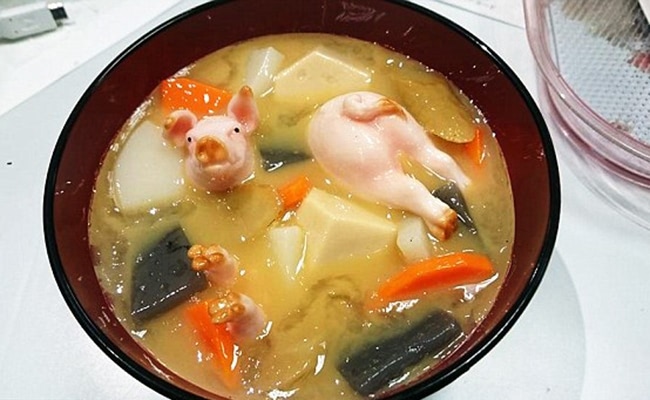 Visual of Waiter, There's a Pig in My Soup!
