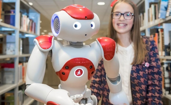 Visual of Robot Librarians Instruct Young Generations