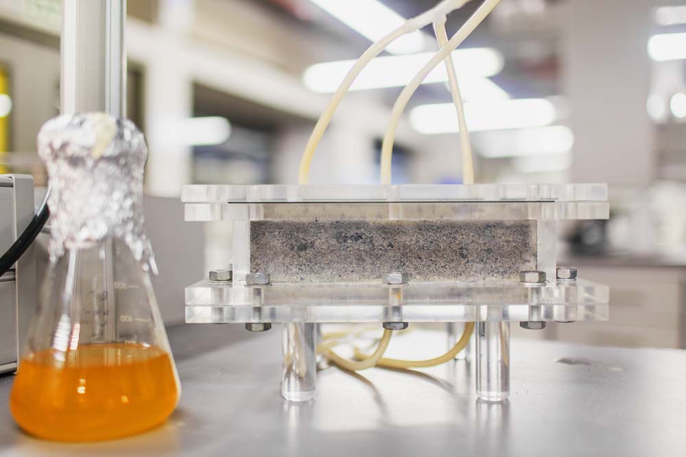 Visual of This bio-brick is made out of urine mixed with sand and bacteria
