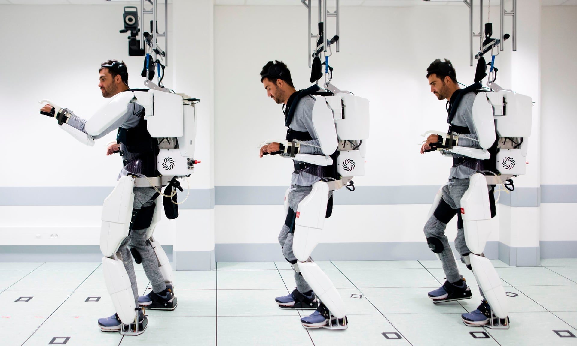 Visual of This brain-controlled exoskeleton allows a paralyzed man to walk again
