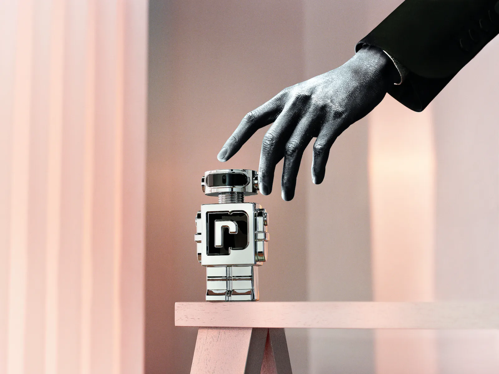 Visual of Paco Rabanne's AI-designed perfume can connect with your phone while making you smell sexier